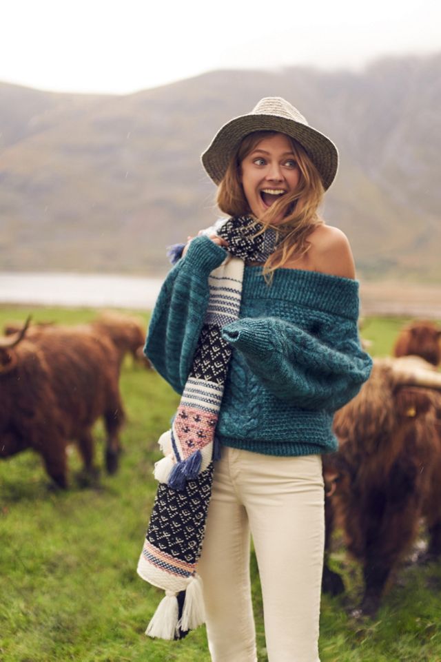 Anthropologie x Hello Hydrangea Tassel-Knit Scarf #1