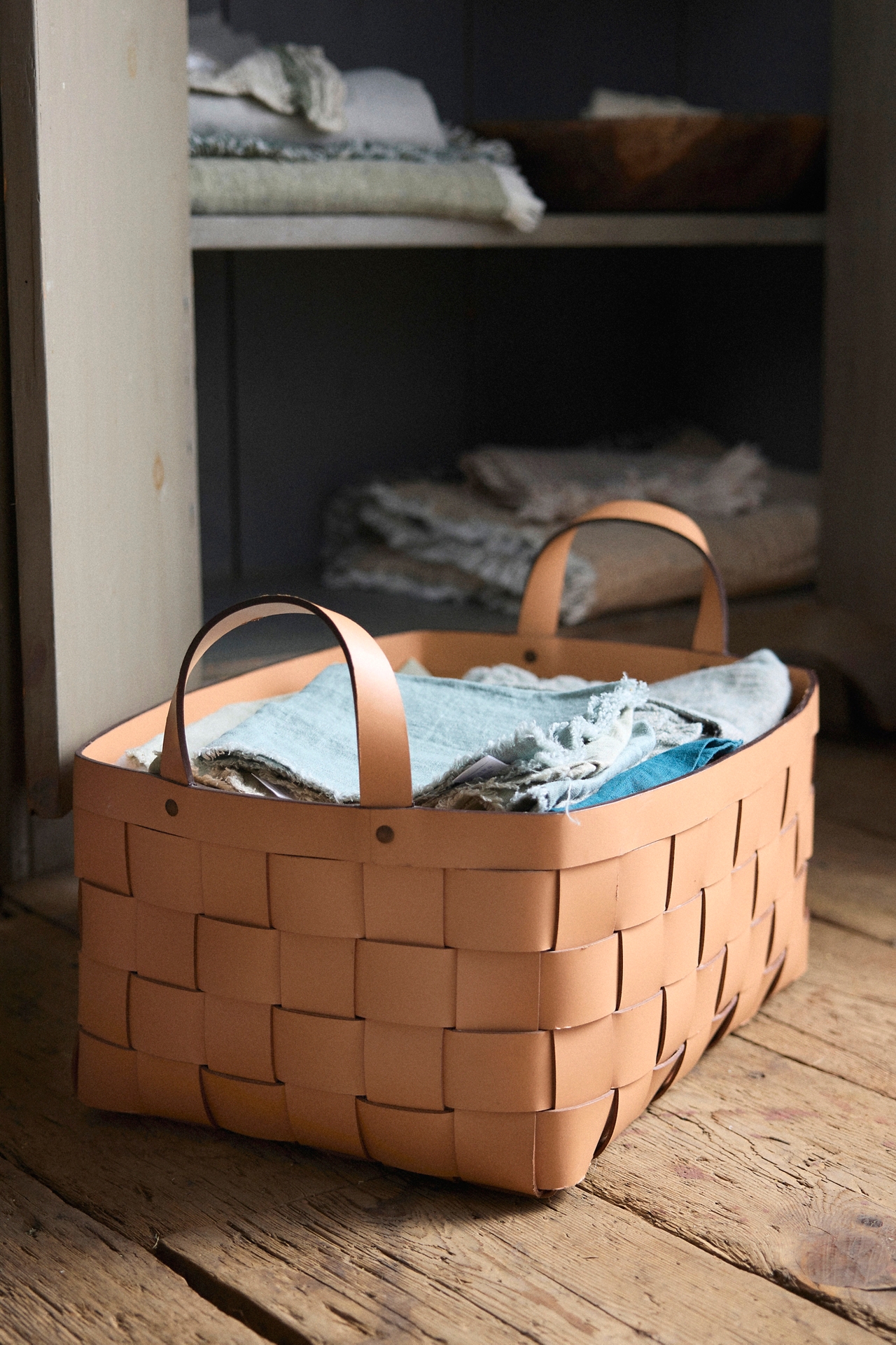 Wide Weave Leather Basket