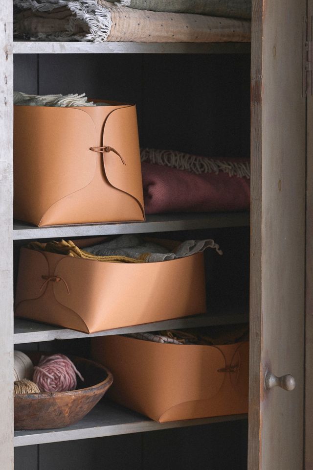 HOW TO USE BASKETS AS STORAGE - Leather Gallery