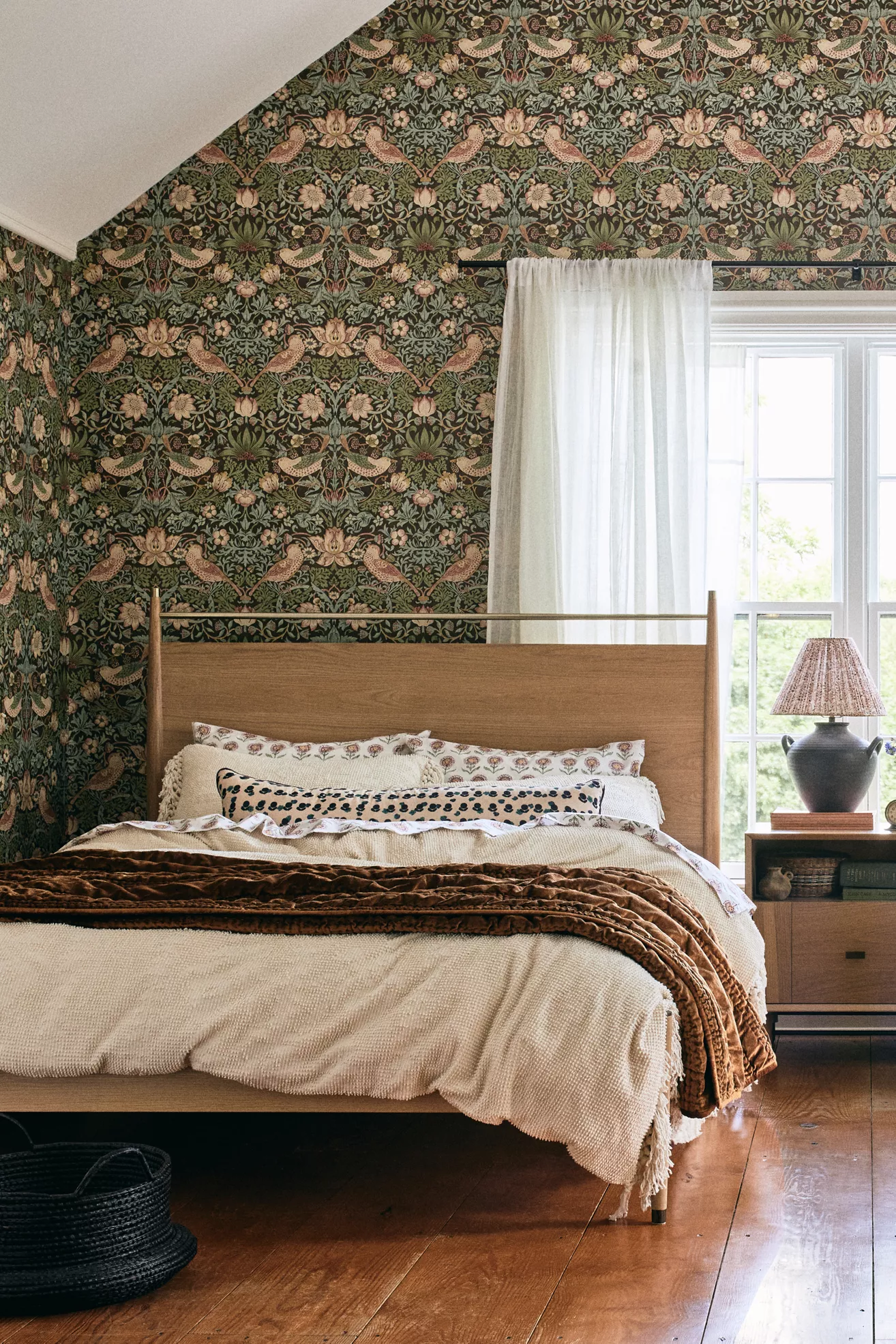 Hemming Modern Minimalist Bed | Anthropologie