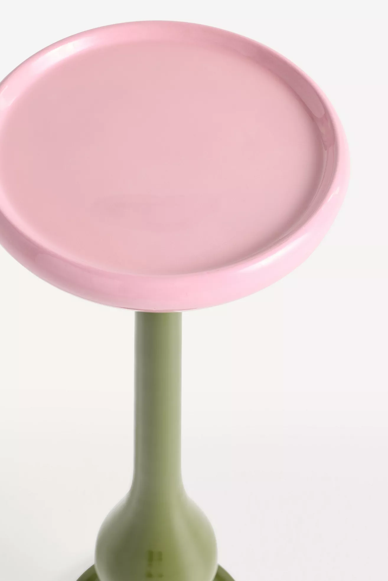 Siggies Drink Table - thumbnail 6