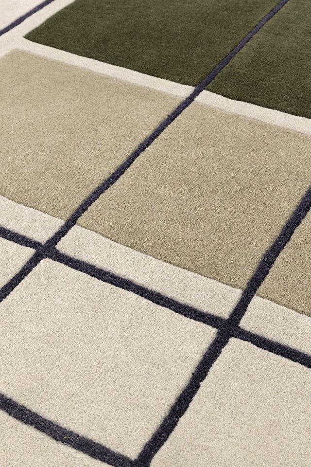 Reef Outline Hand-Tufted Wool Rug #1