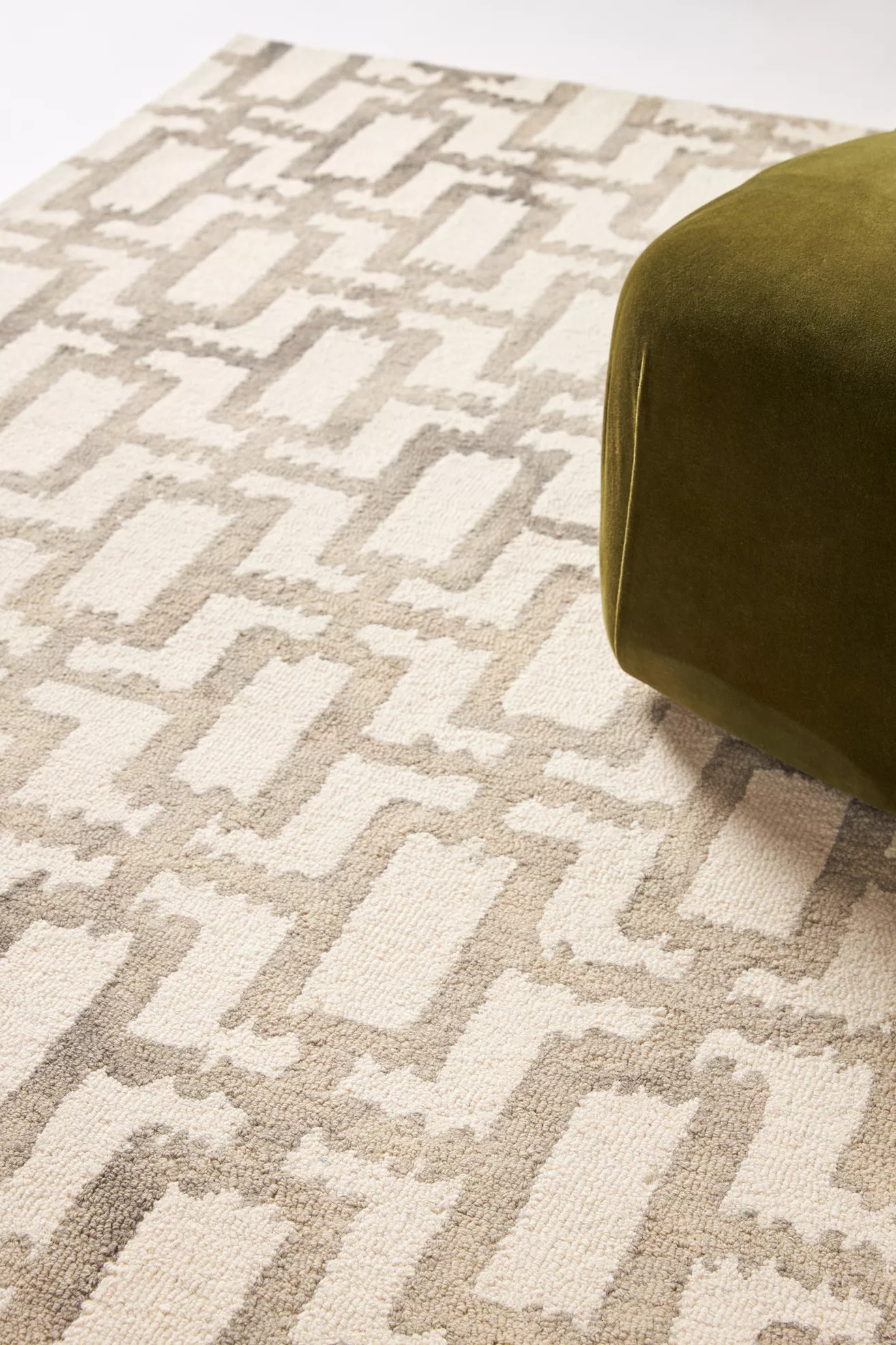 Marengo Hand Tufted Wool Blend Rug - thumbnail 2