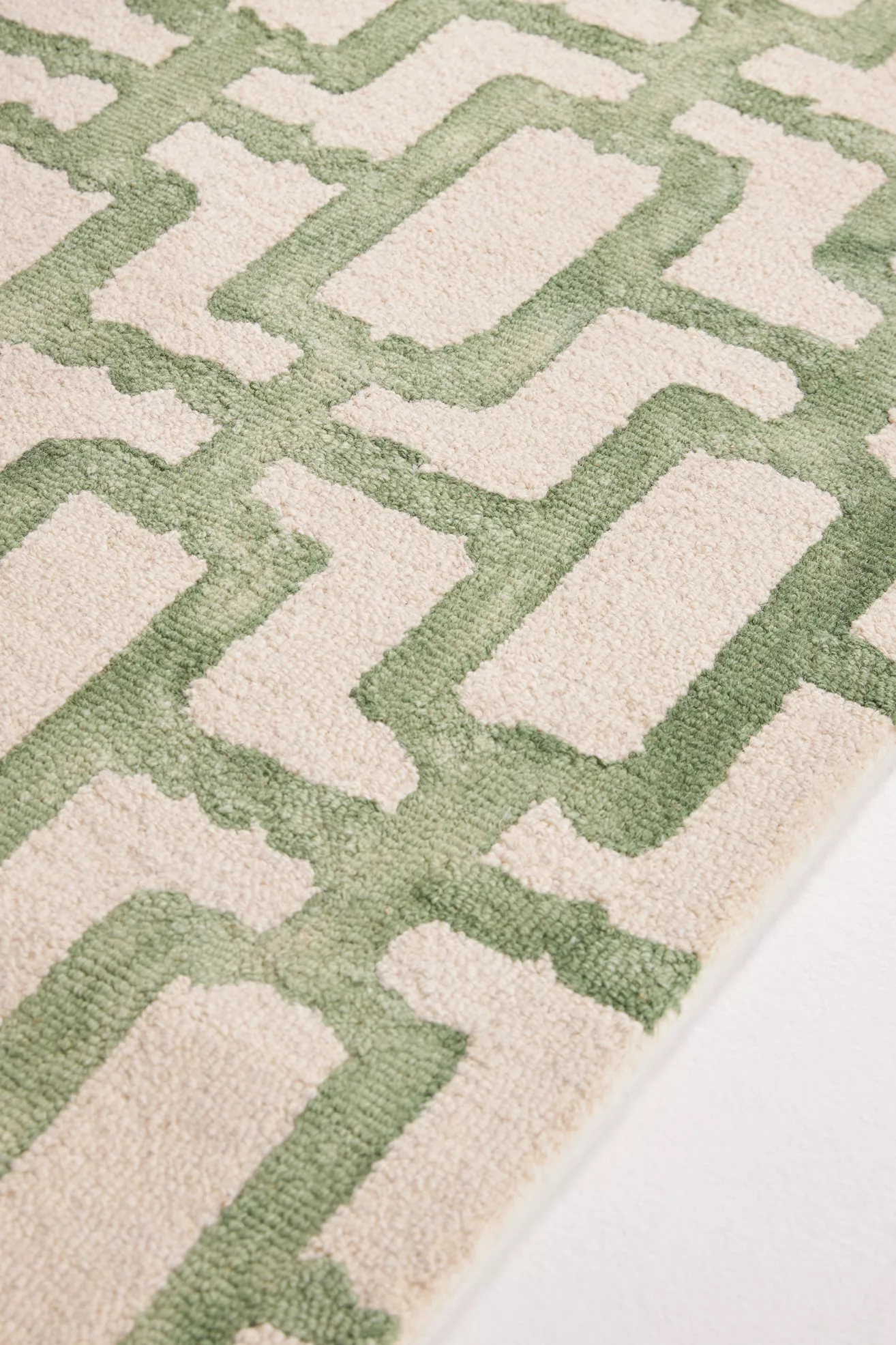 Marengo Hand Tufted Wool Blend Rug - thumbnail 6