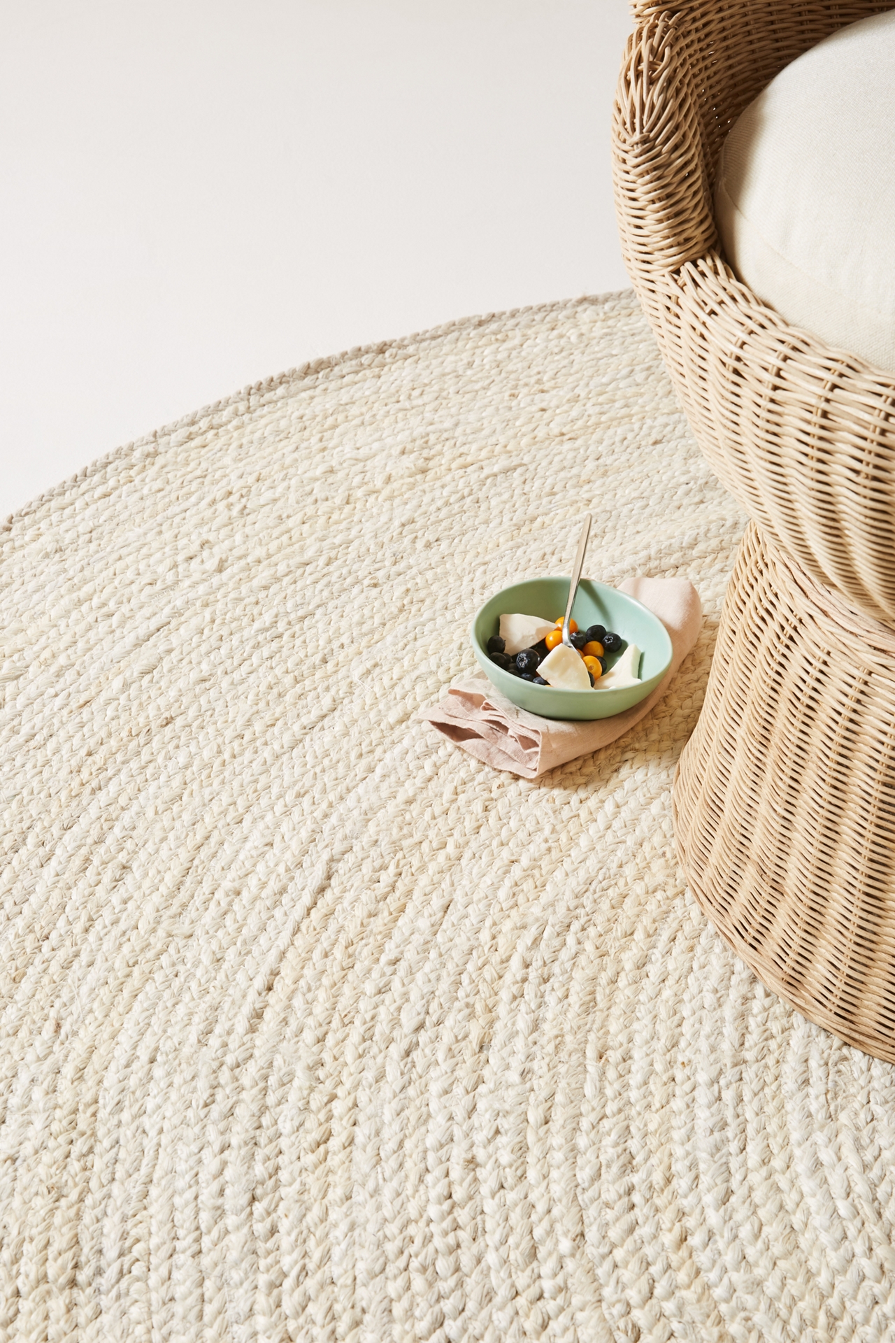 Handwoven Lorne Round Rug