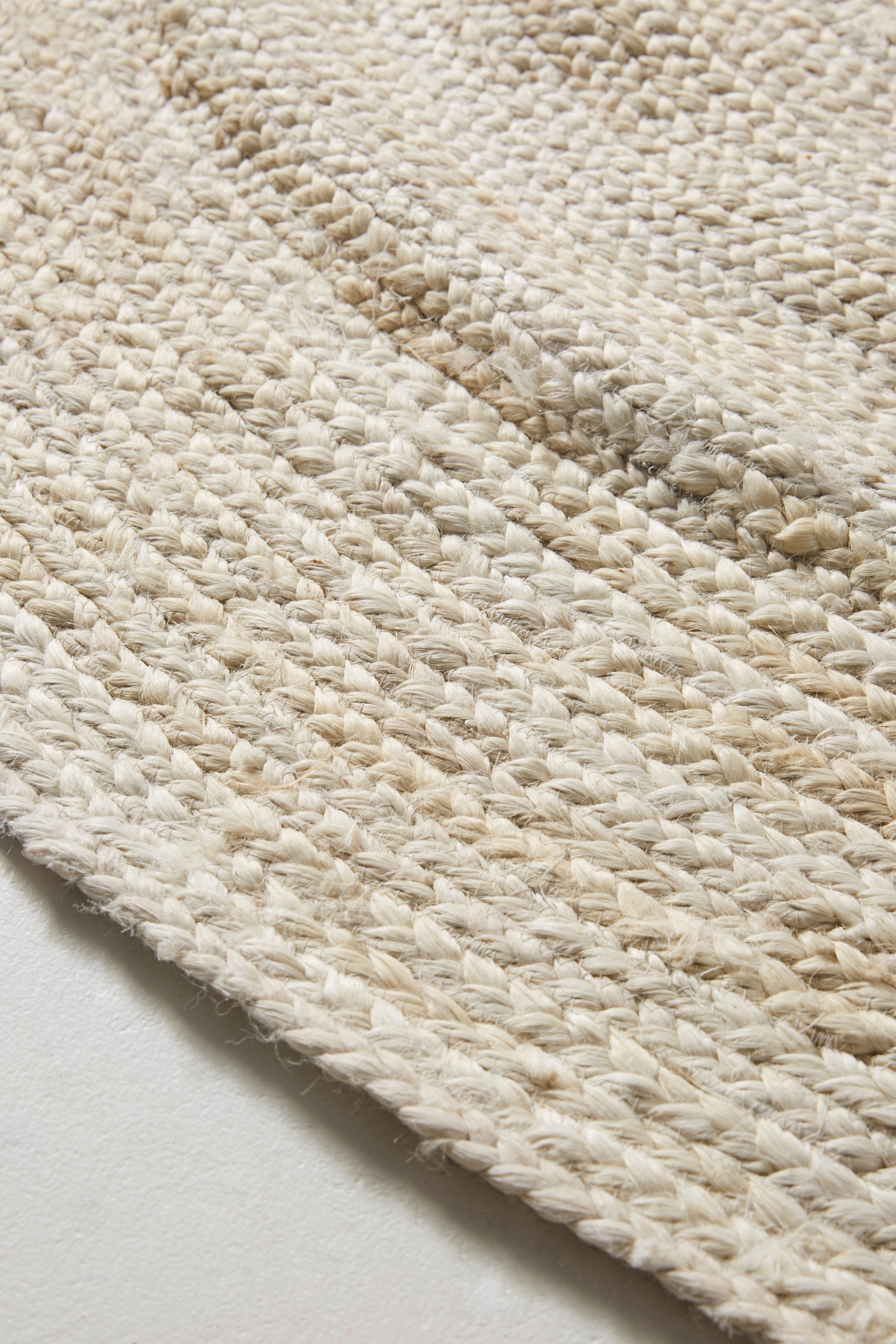 Handwoven Lorne Round Rug