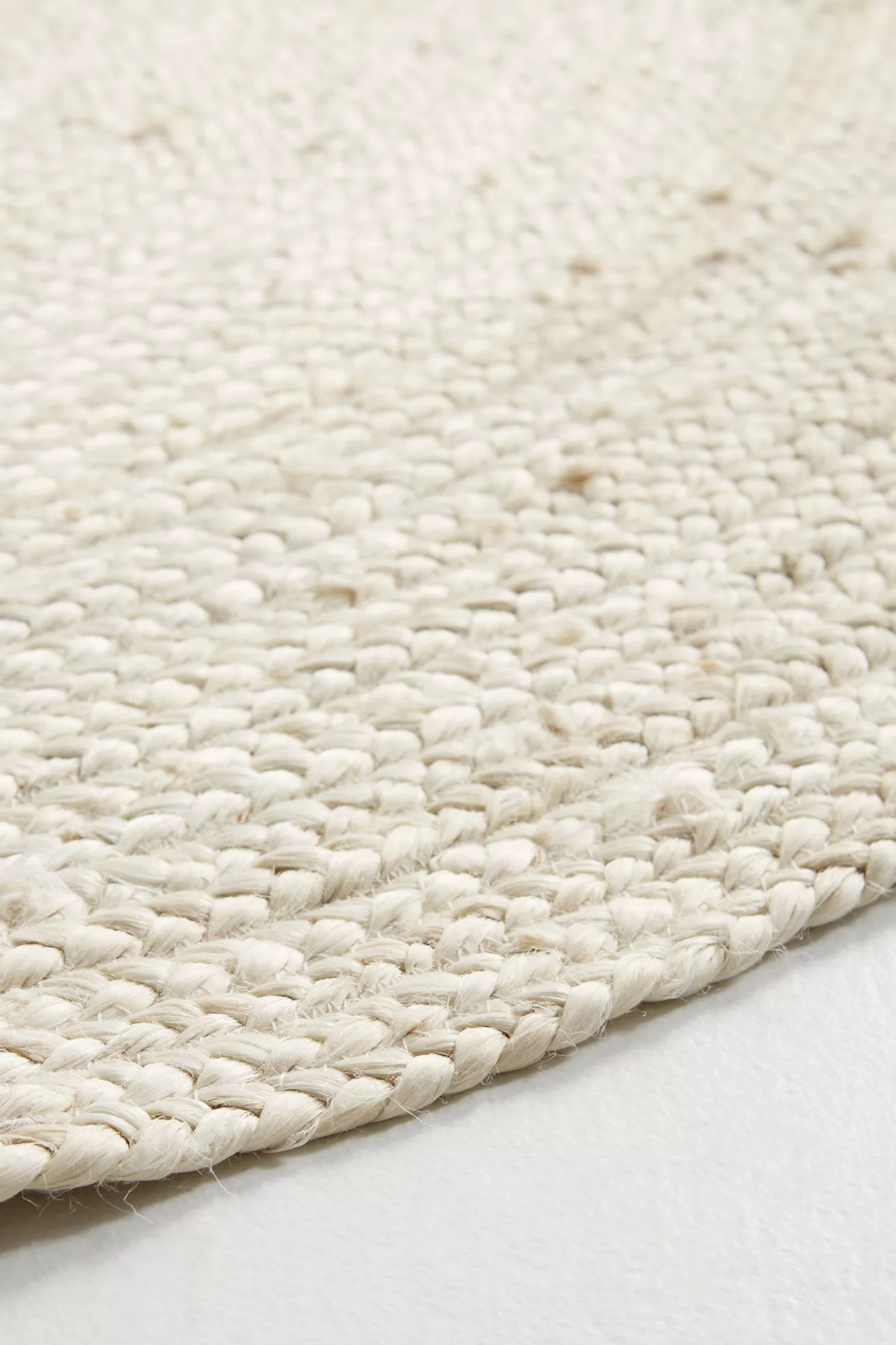 Handwoven Jute Lorne Oval Rug - thumbnail 8