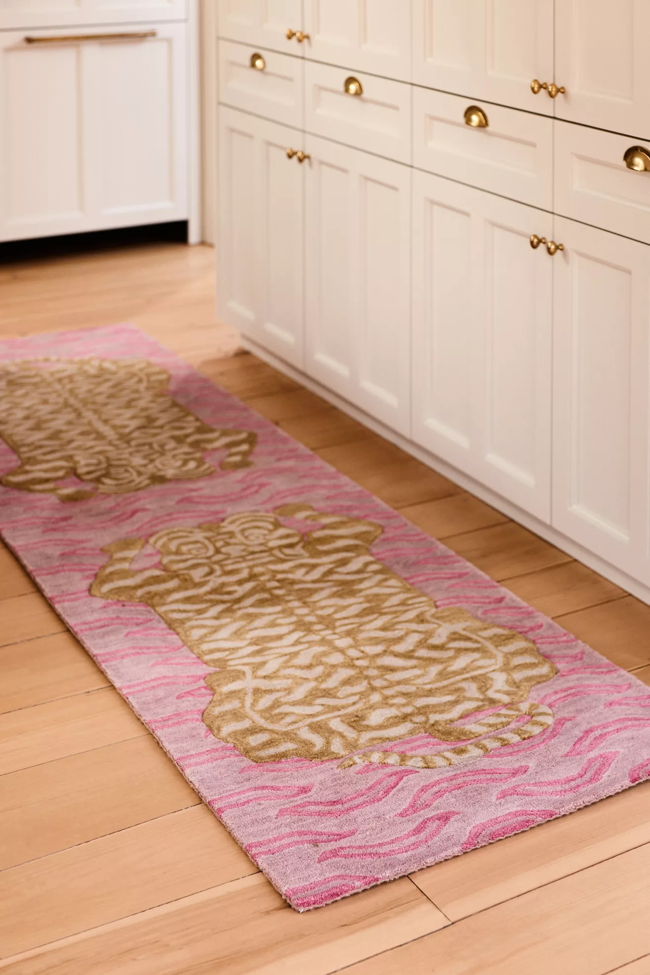 Hand Tufted 100% Wool Tiger Rug - thumbnail 8