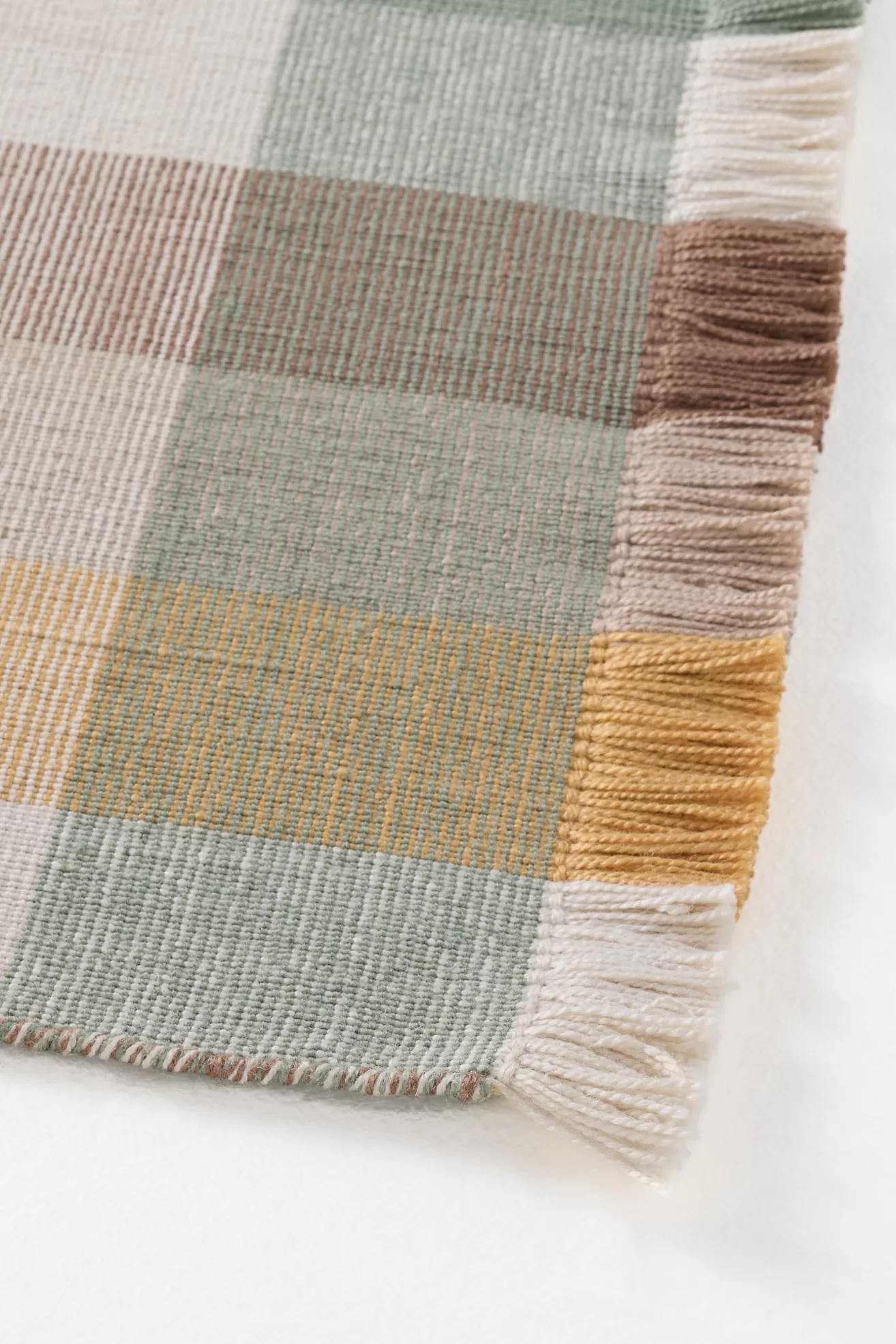 Fringed Indoor/Outdoor Rug - thumbnail 4