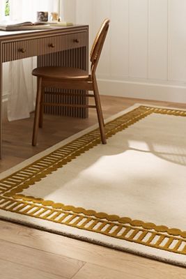Hayden Tufted Wool Geometric Border Rug