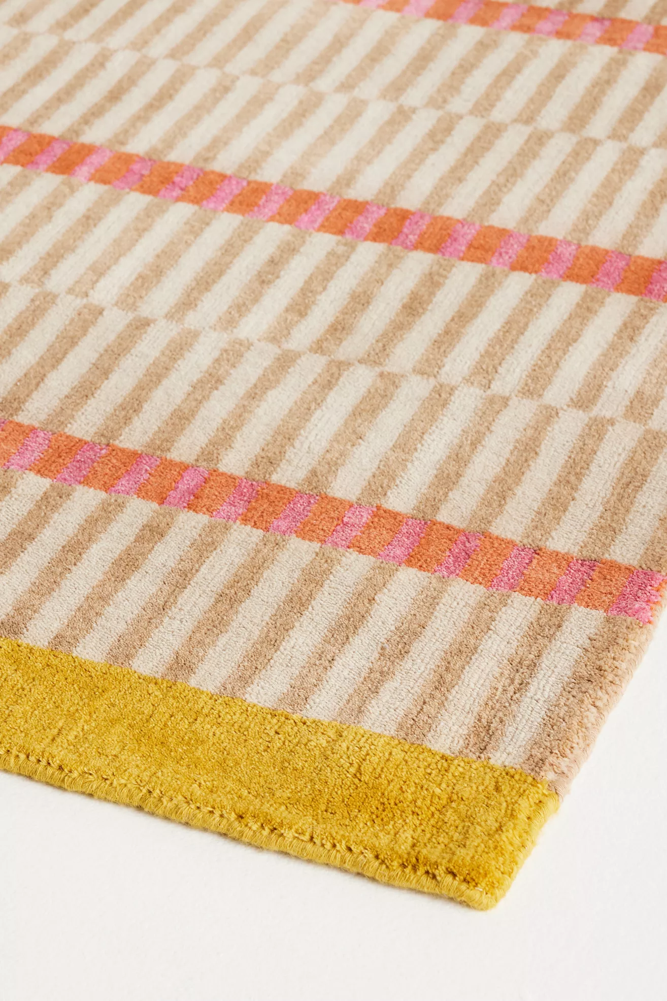 Hand-Loomed Wool & Jute Blend Geometric Striped Rug - thumbnail 4