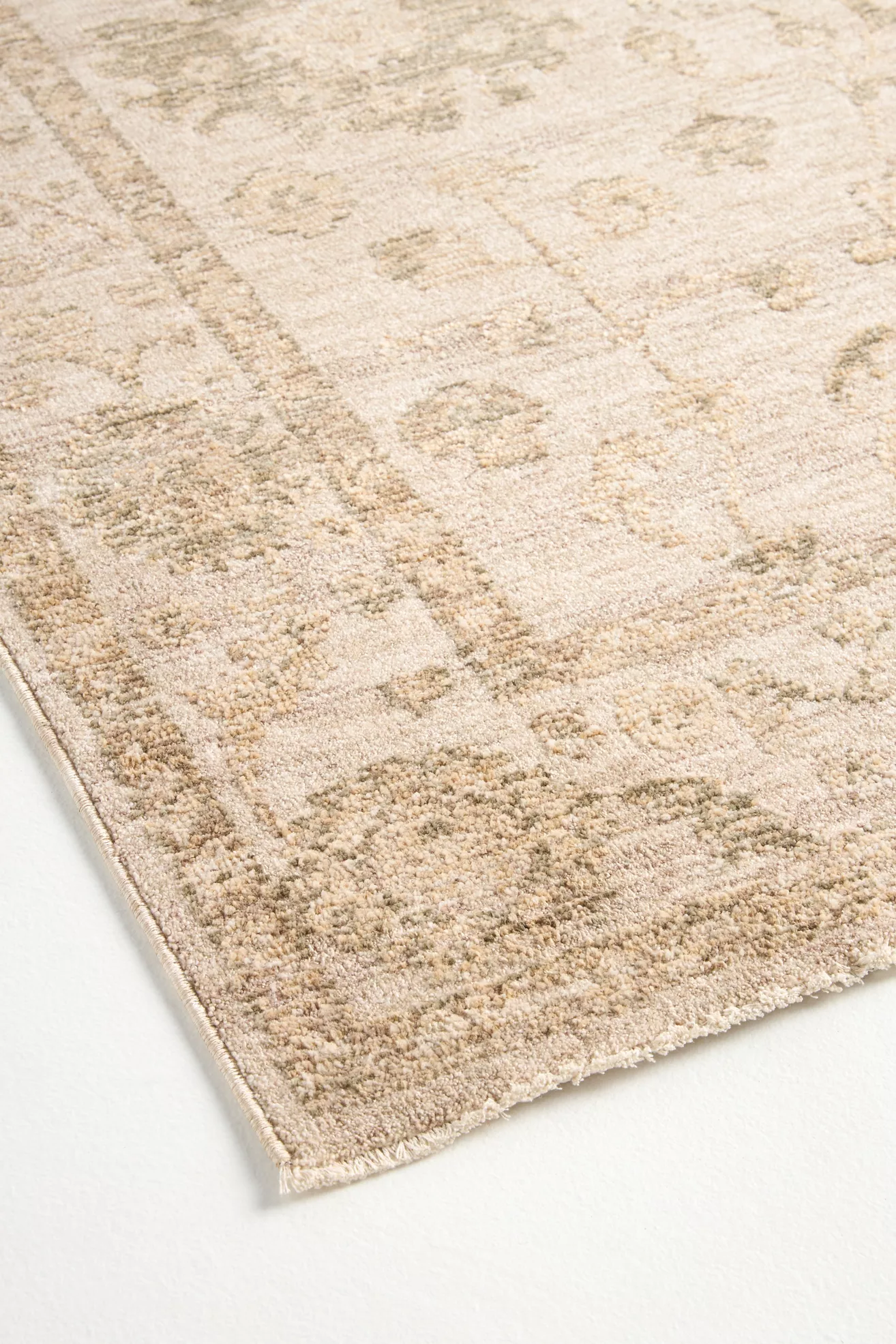 Willa Easy Care Persian Rug - thumbnail 2