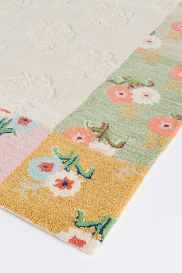 Mille Tufted Wool Floral Border Rug #2
