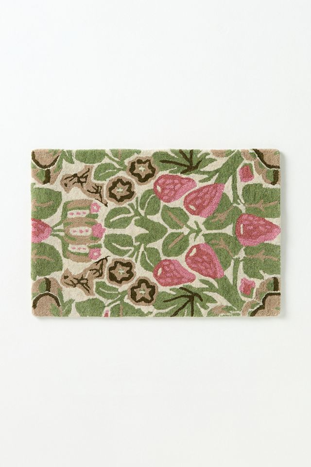 Tufted Wool Strawberry Bird Rug #2