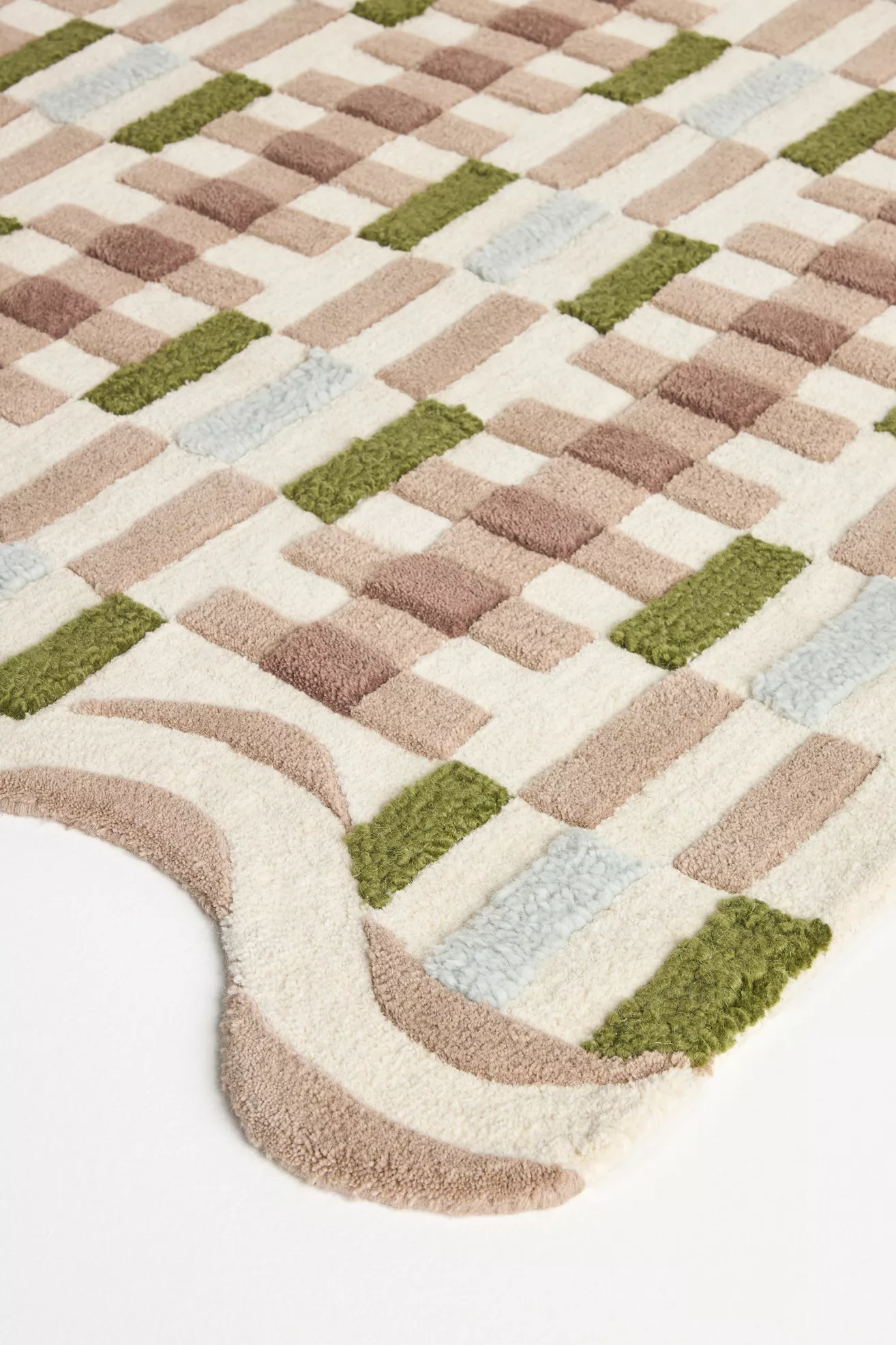 Hand Tufted 100% Wool Geometric Scalloped Rug - thumbnail 3