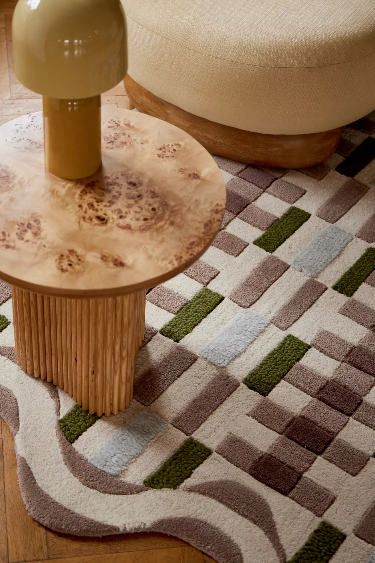 Hand Tufted 100% Wool Geometric Scalloped Rug - thumbnail 5