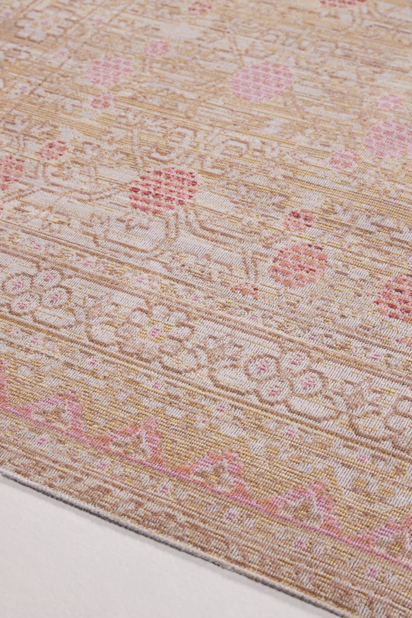 Woven Isabella Rug - thumbnail 3