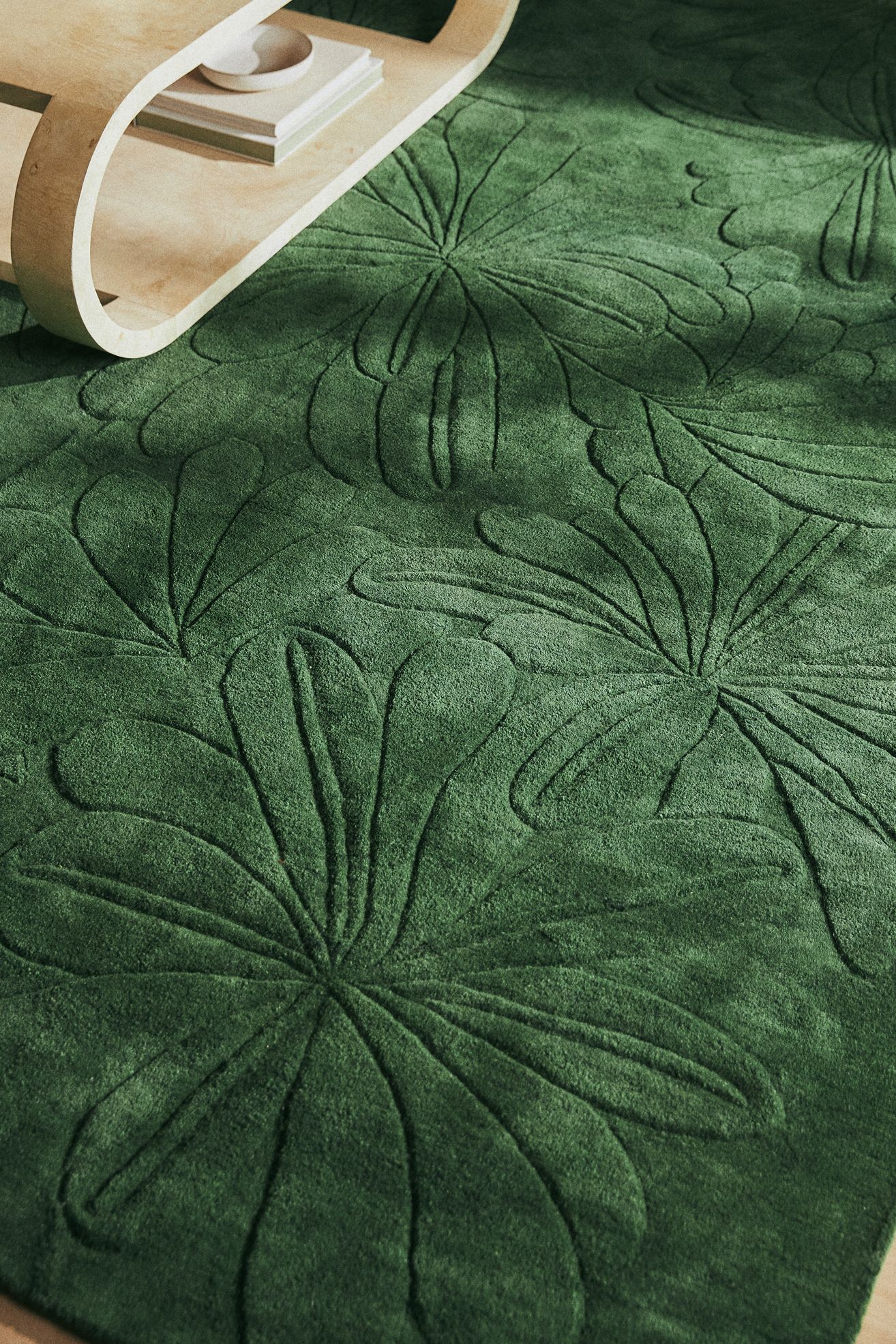 Hand-Tufted Sculpted Daisy Rug - Green, Standard, 10' X 14'