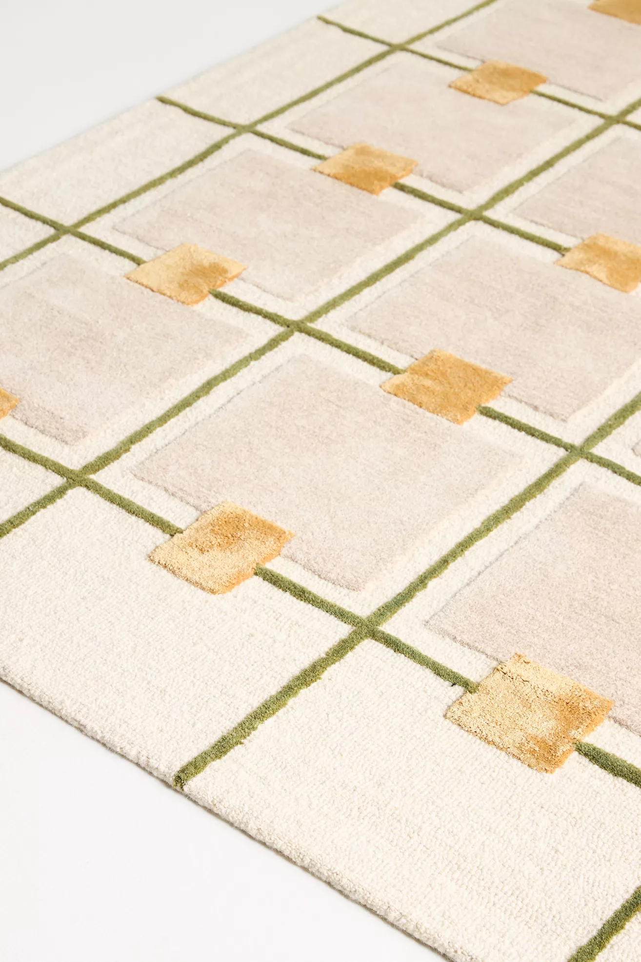 Greer Hand Tufted Wool Blend Rug - thumbnail 3