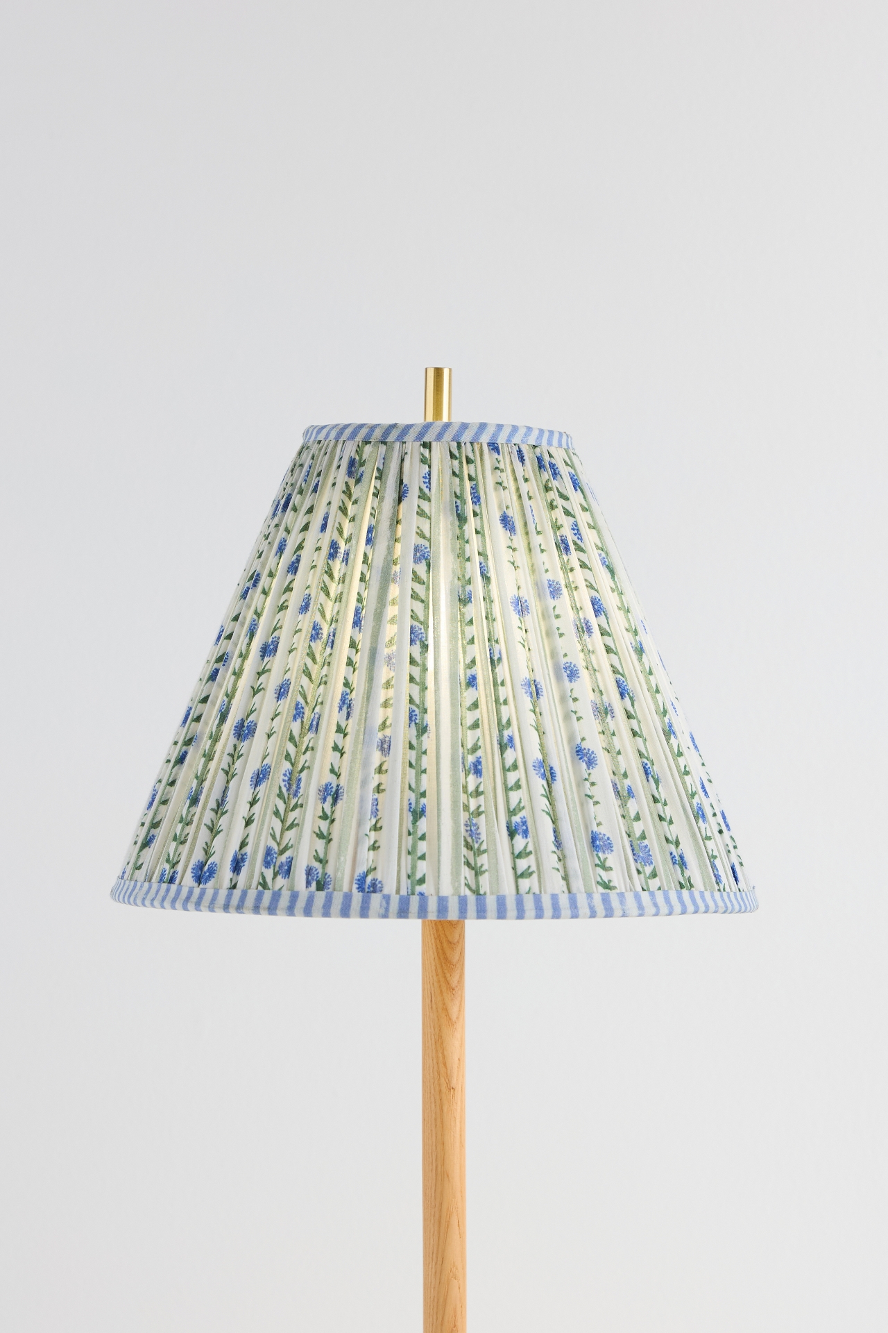 Ellen Merchant Cottage Lamp Shade