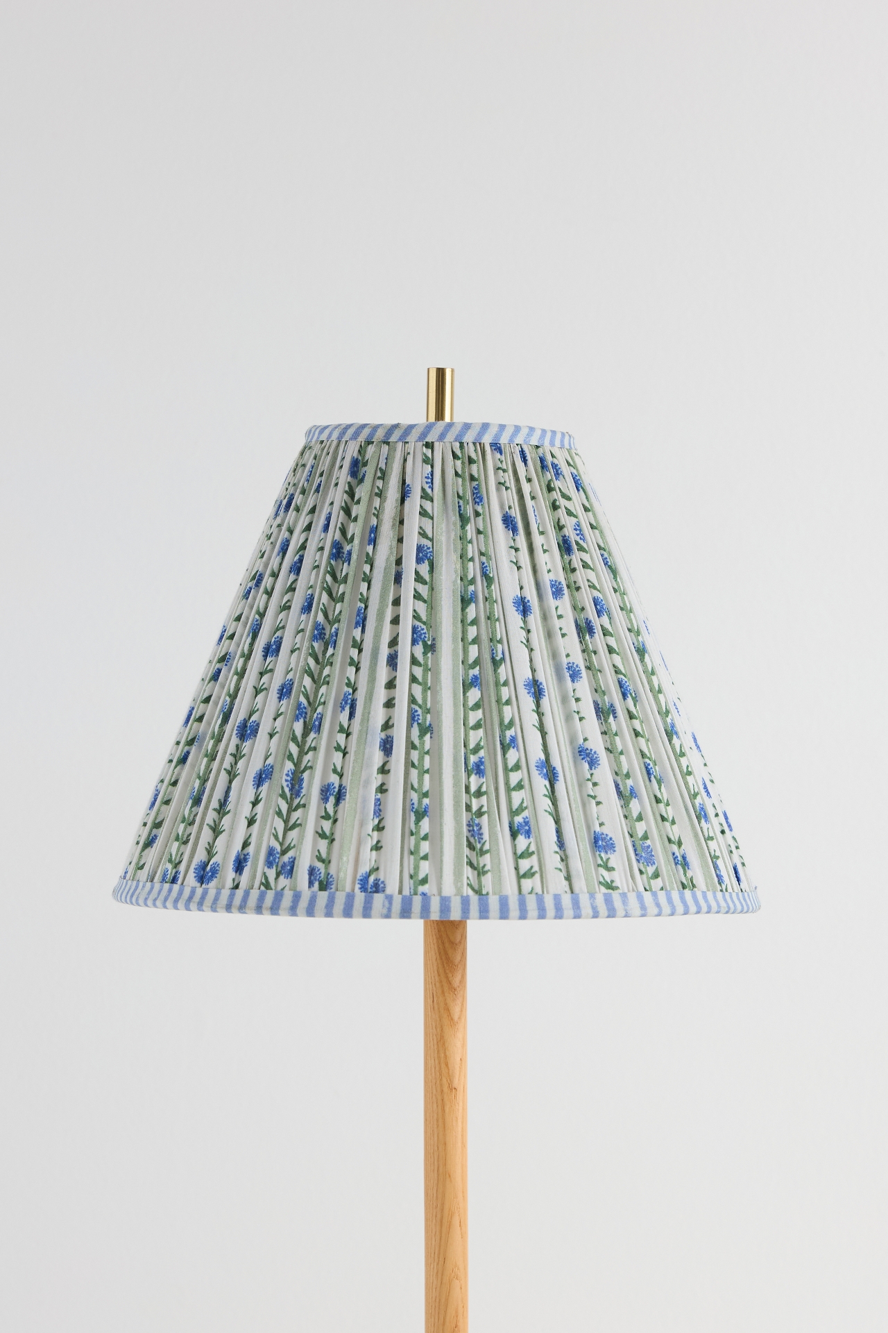 Ellen Merchant Cottage Lamp Shade