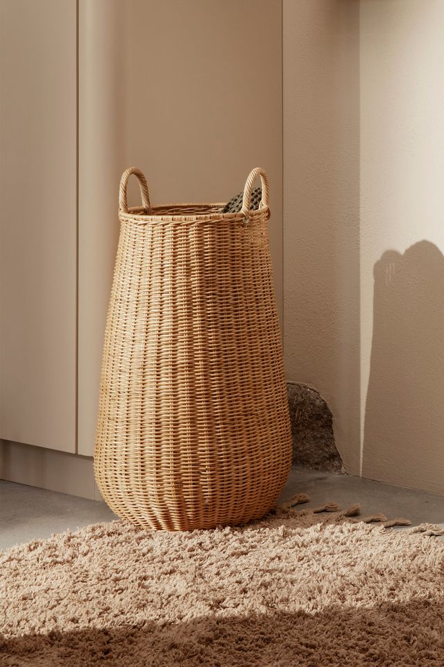 Cesto de Ropa Trenzada Ferm Living #1