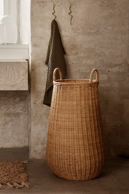 Cesto de Ropa Trenzada Ferm Living