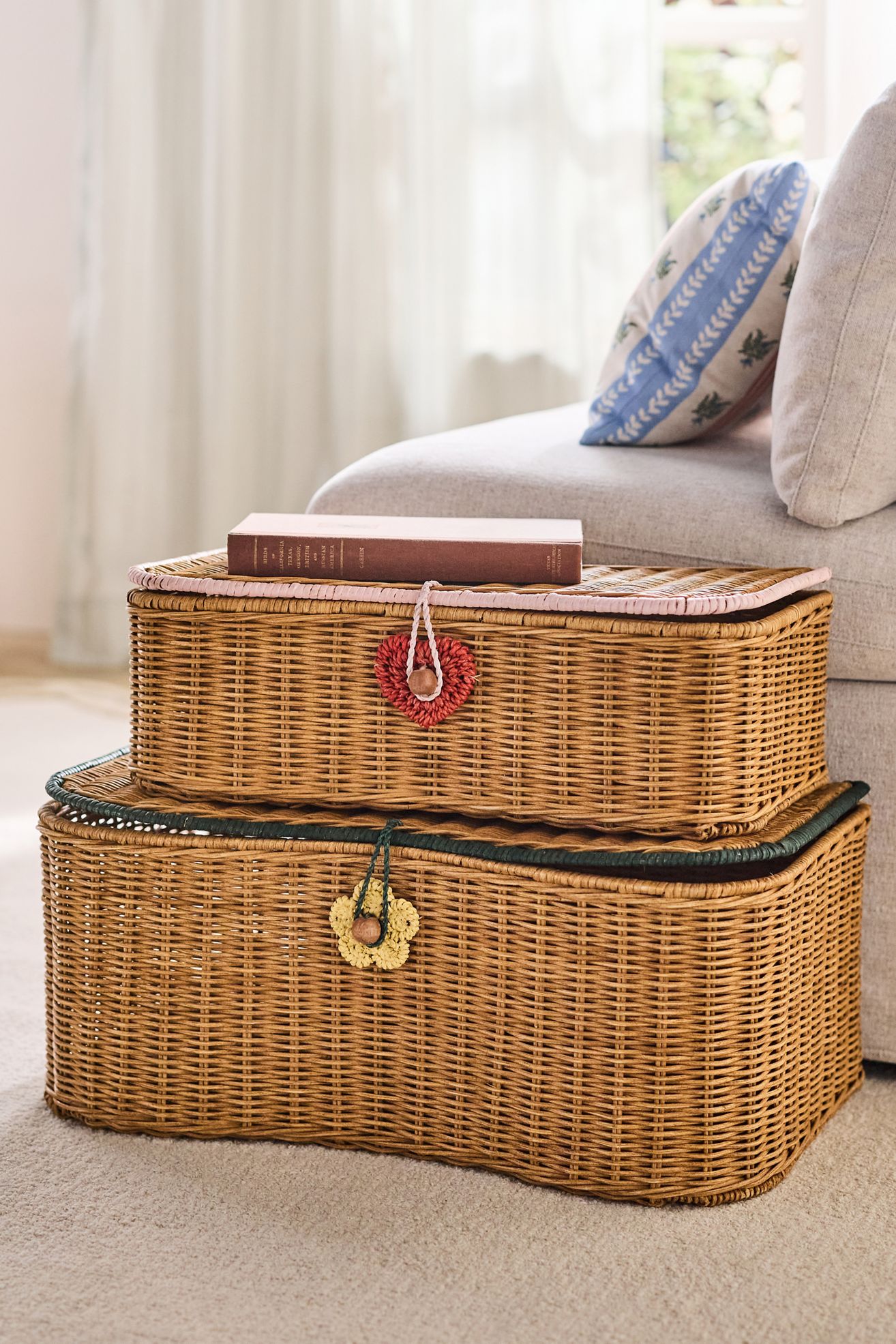 Burke Lidded Wicker Basket - Wimborne White, L