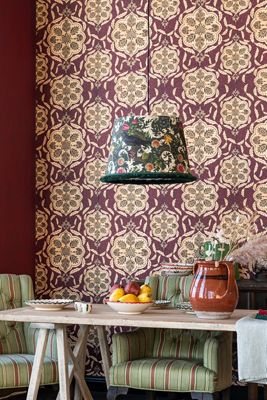 MINDTHEGAP Ottoman Wallpaper