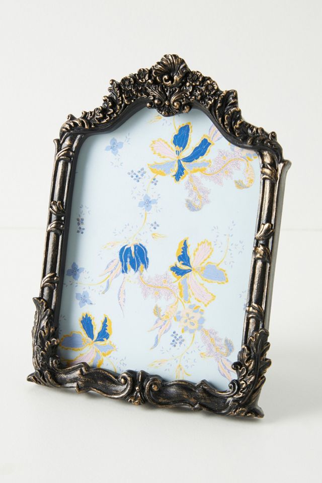 Victoria Frame #1