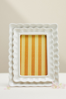 Anthropologie Philippa Scalloped Ceramic Photo Frame In White