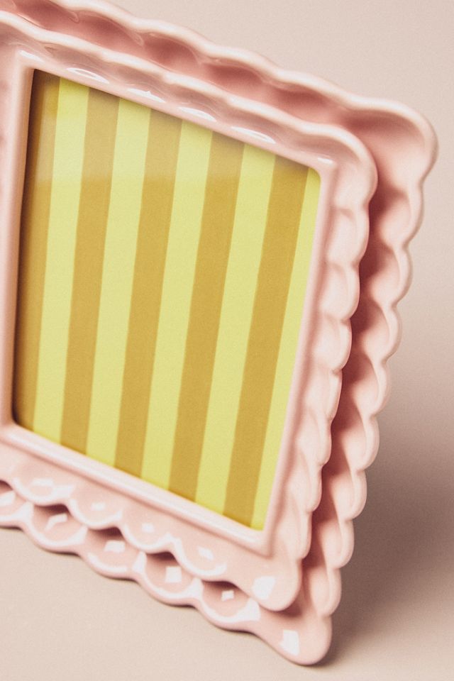 Maeve Scalloped Stoneware Picture Frame #7