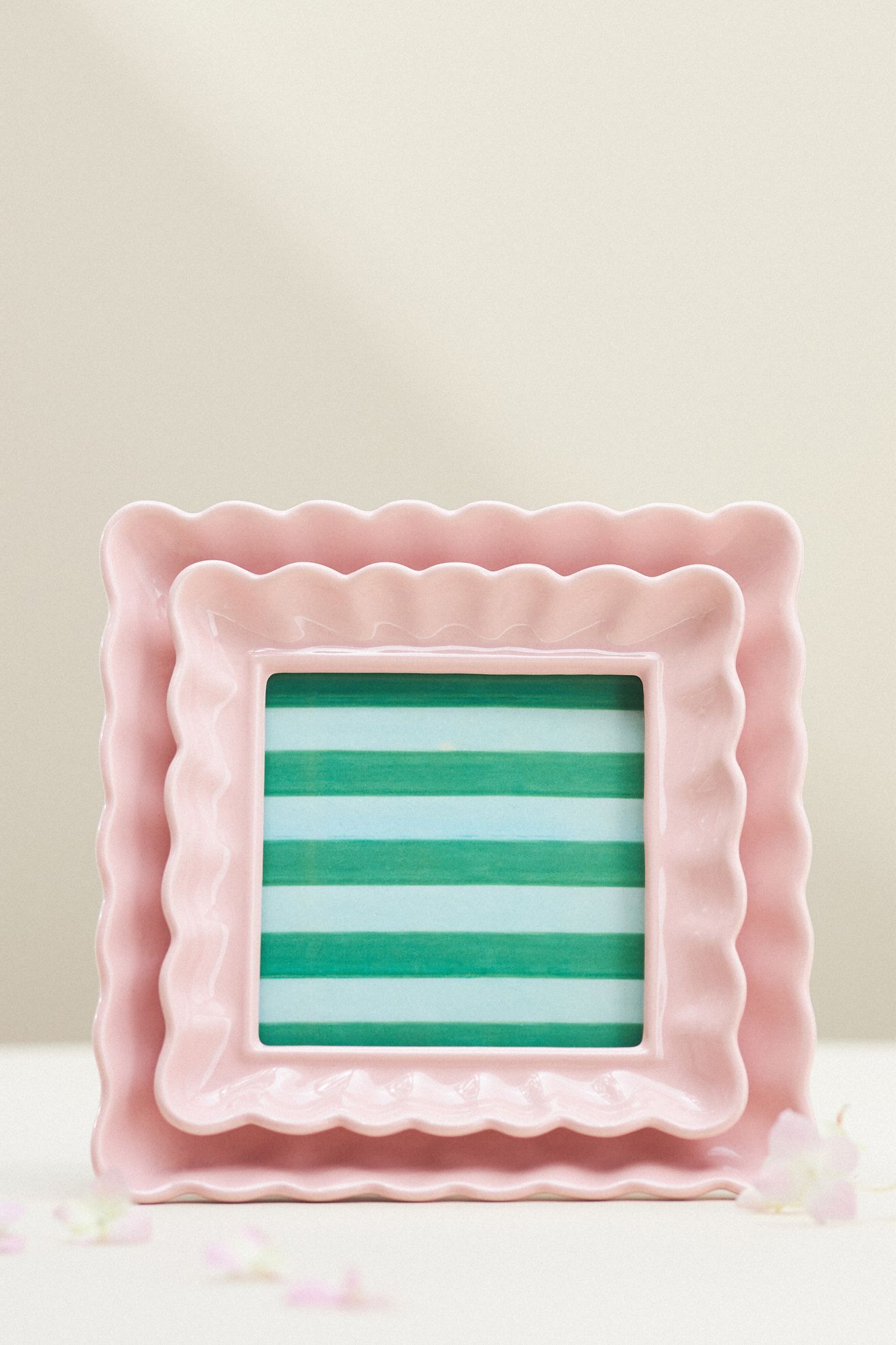 Maeve Scalloped Stoneware Picture Frame - Pink, Standard, 4 X 4