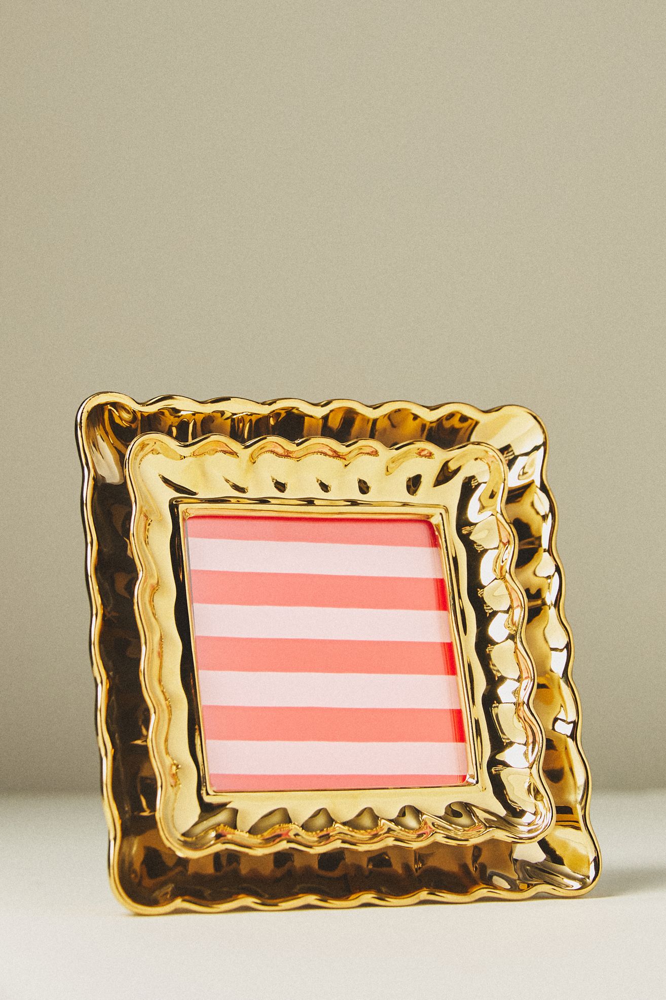 Maeve Scalloped Stoneware Picture Frame - Gold, Standard, 4 X 4