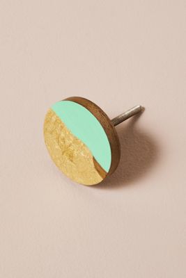 Bouton en feuille métallique