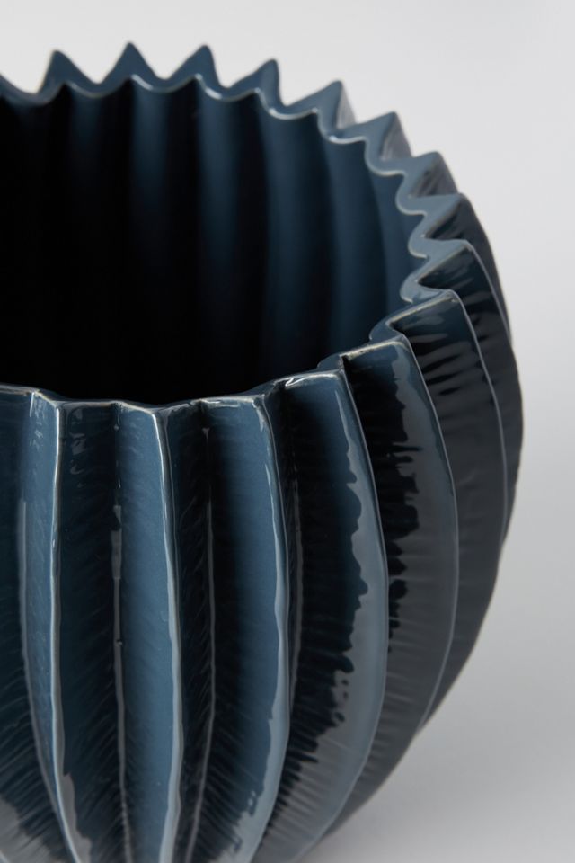 Ridged Pot #2