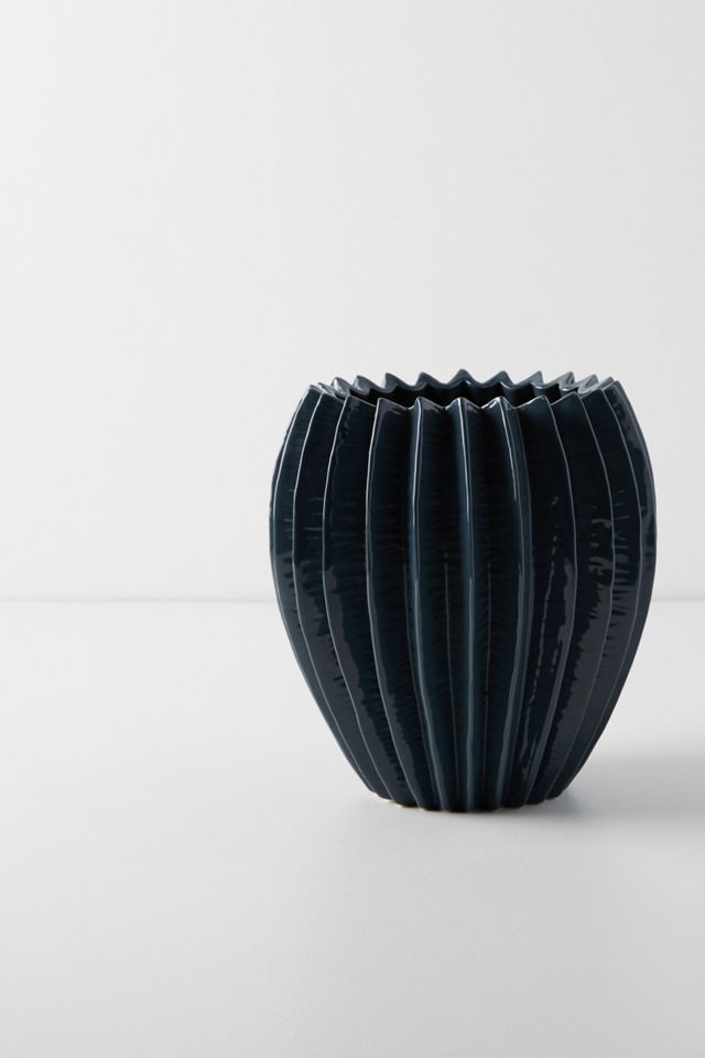 Ridged Pot #1