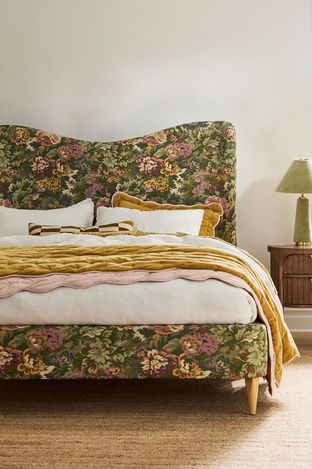 Gwendolyn Tapestry Pied-A-Terre Bed #6