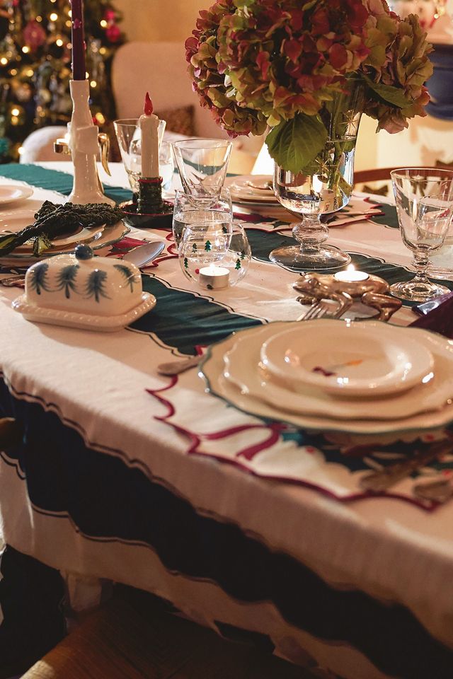 Anna + Nina Wald Rüschen Tischdecke #2