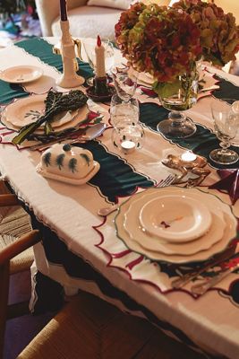 Anna + Nina Wald Rüschen Tischdecke