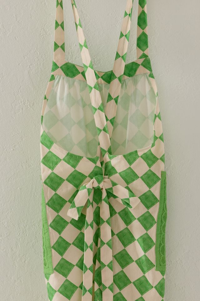 Tablier en coton à carreaux verts avec dentelle Damson Madder #2