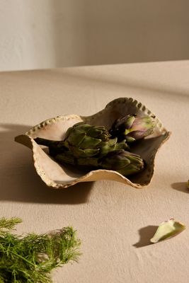 Cuenco de Exhibición de Concha Laraloo Ceramics