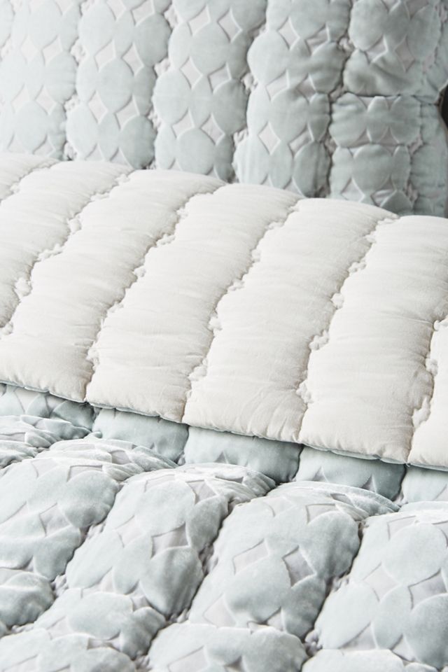 Ellery Burnout Velvet Quilt #1