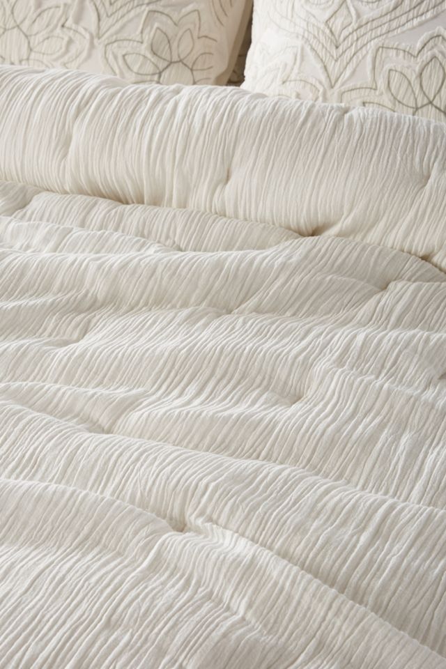 Appliqued Maison Quilt #1