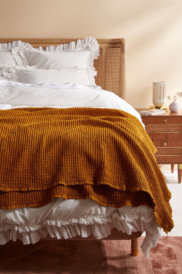 Waffle bed throw new arrivals