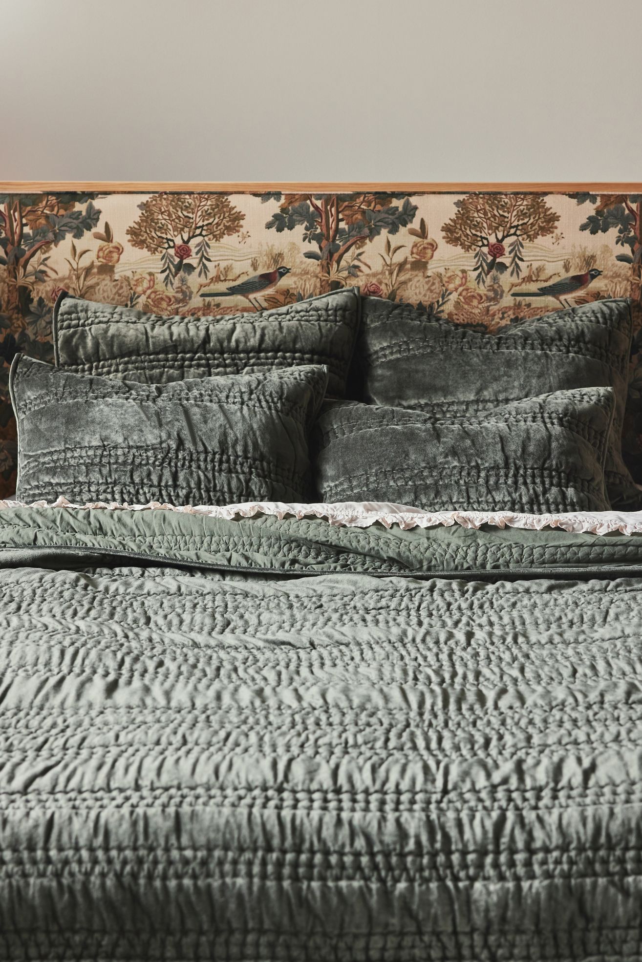 Lustered Velvet Alastair Quilt - Dark Green, Standard, Queen