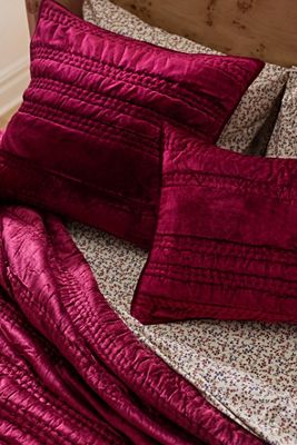 Lustered Velvet Alastair Quilt