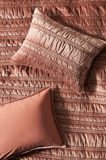 Lustered Velvet Alastair Quilt