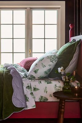 Abbott 100% Cotton Velvet Solid Scalloped Quilt