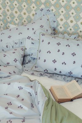 TBCo Cottage Floral Cotton Bedding Set